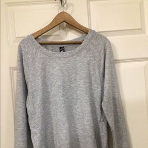 Long sleeve yoga top